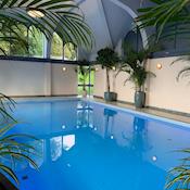 Swimming pool - Pendley Manor