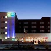 Holiday Inn Express Madrid Airport - B&B Hotel Madrid Airport