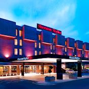 Exterior - Sheraton Skyline Hotel London Heathrow