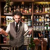 The Castle Hotel bar - The Castle Hotel Windsor