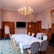 Dickinson Suite Can Seat: 20 Boardroom 60 Theatre 24 Cabaret 48 Banque - Shendish Manor Hotel