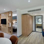 Presidential Suite - Hilton London Croydon